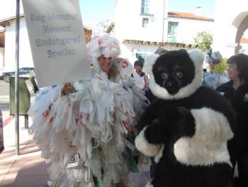 Andrea in a Bag Monster costum